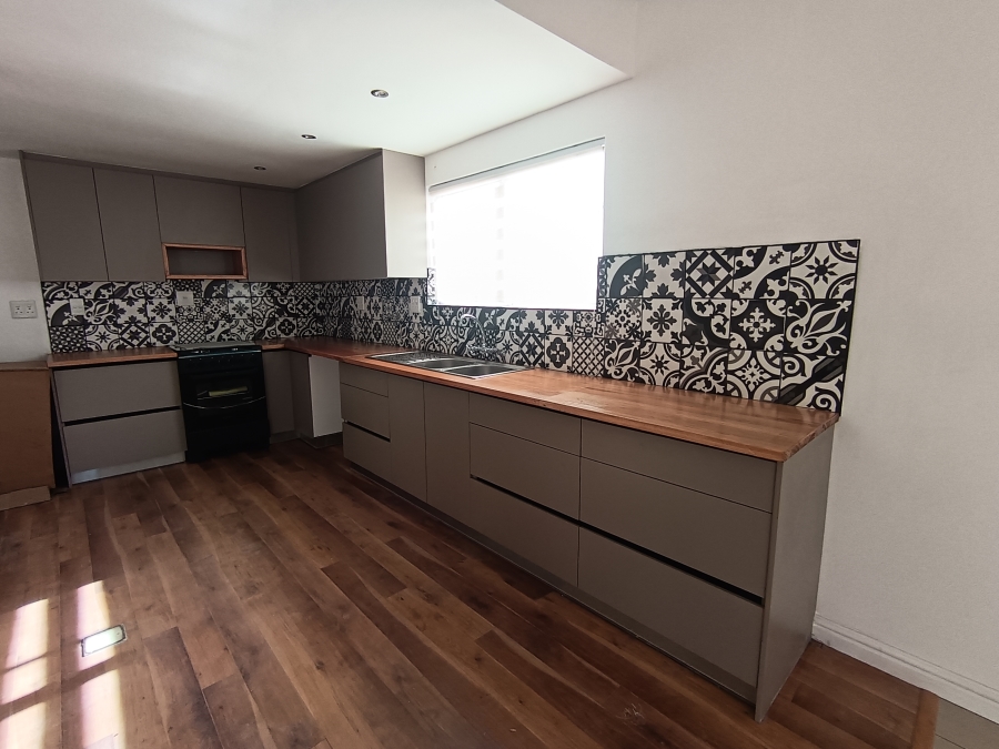 To Let 3 Bedroom Property for Rent in Blouberg Sands Western Cape
